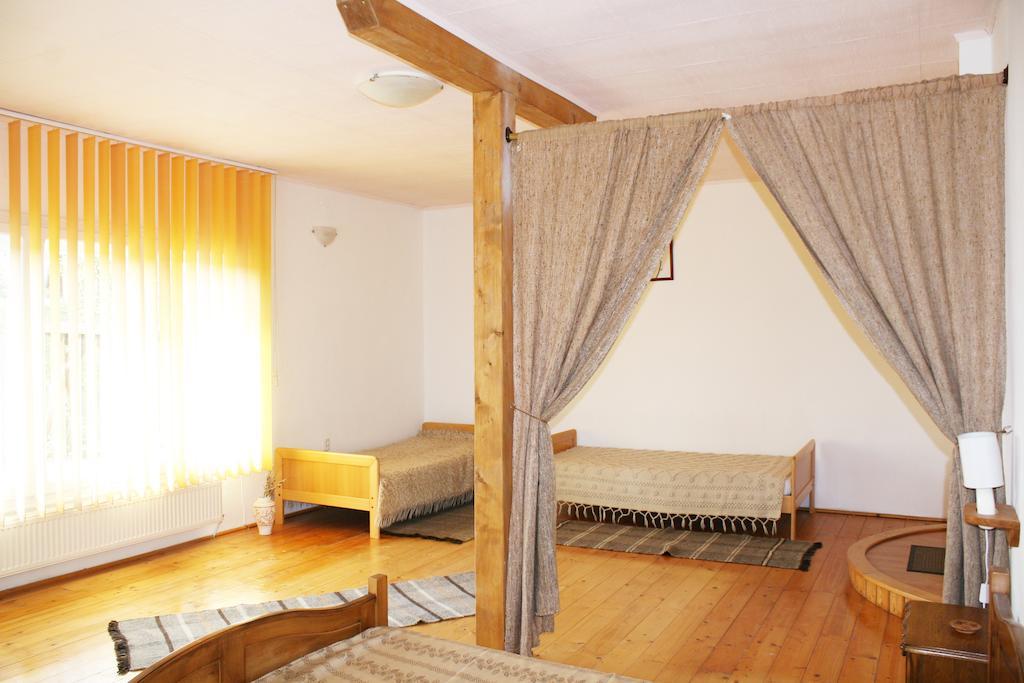Casa Fortyogo Târgu Secuiesc Cameră foto